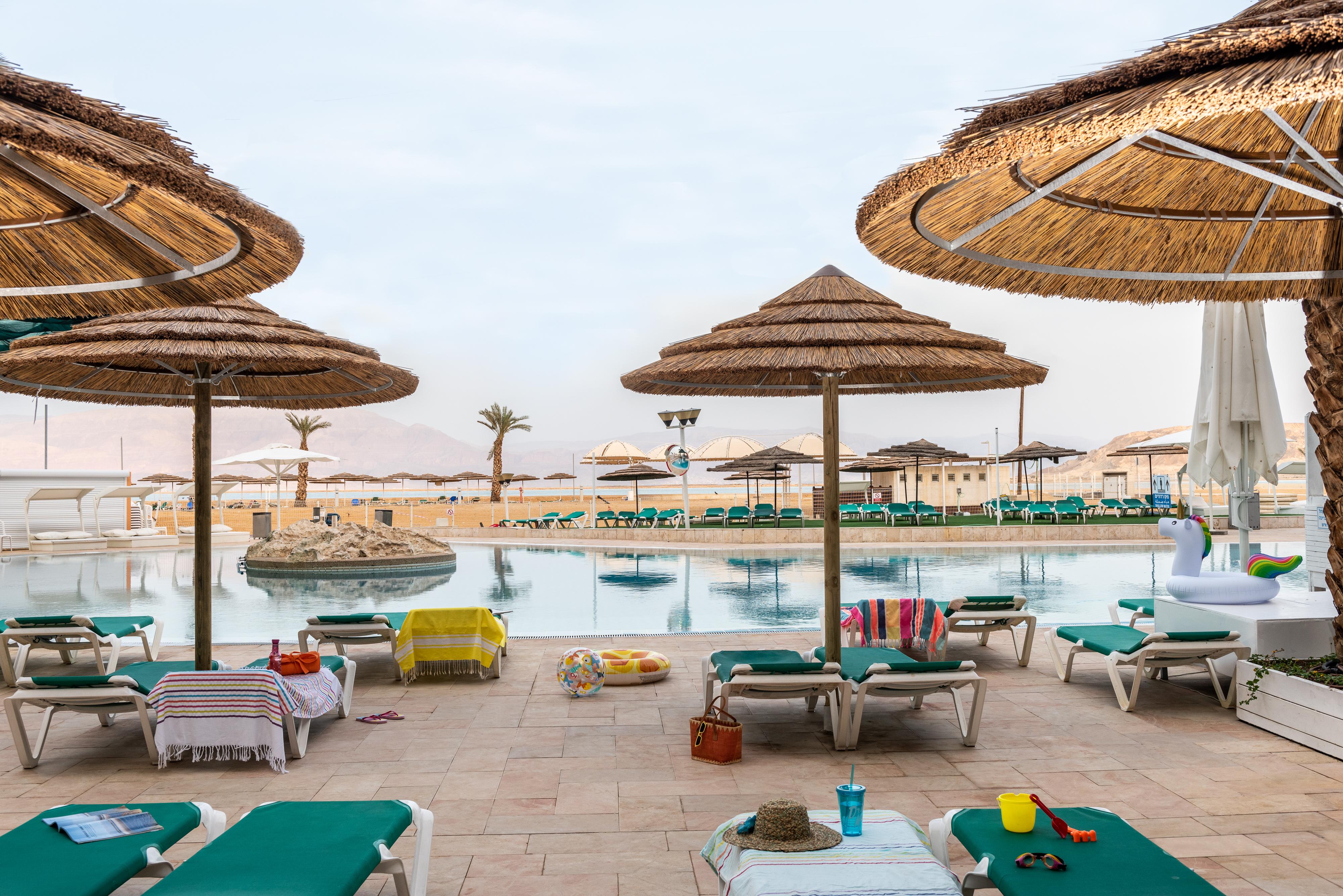 Leonardo Club Hotel Dead Sea Neve Zohar Exteriér fotografie The pool at the Hilton Sharm El Sheikh