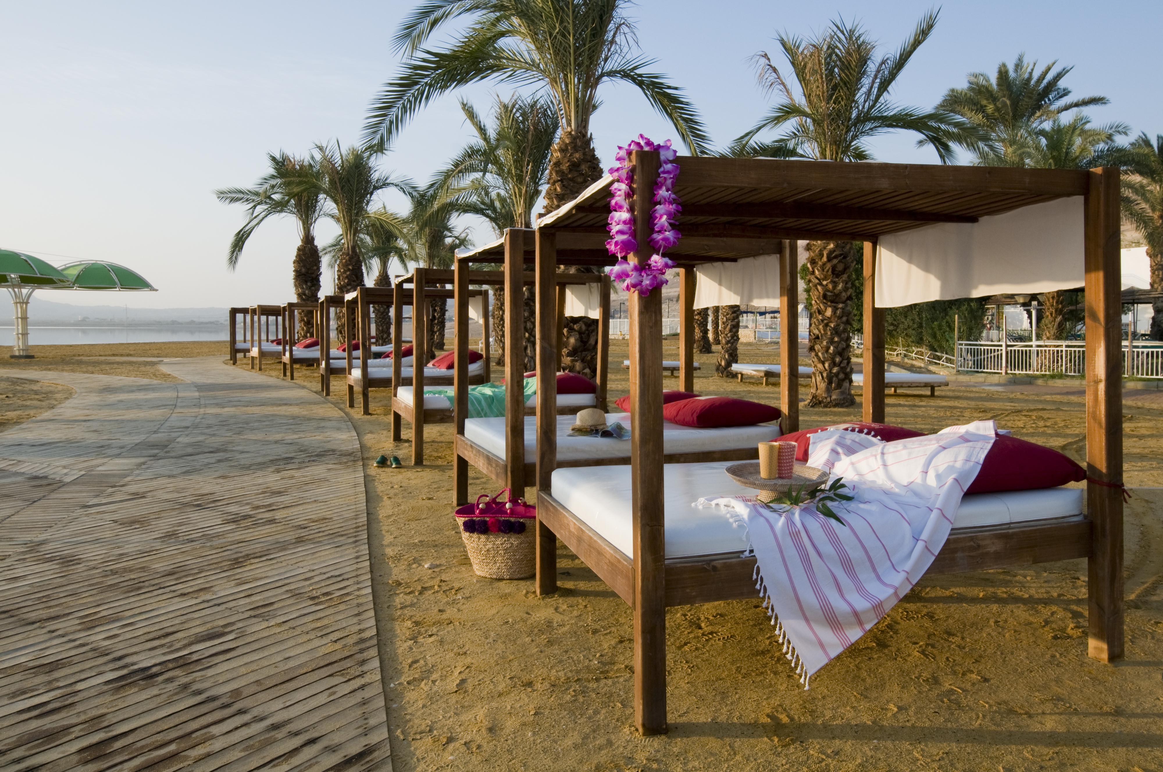 Leonardo Club Hotel Dead Sea Neve Zohar Exteriér fotografie Beach at the Kempinski Hotel, Dead Sea