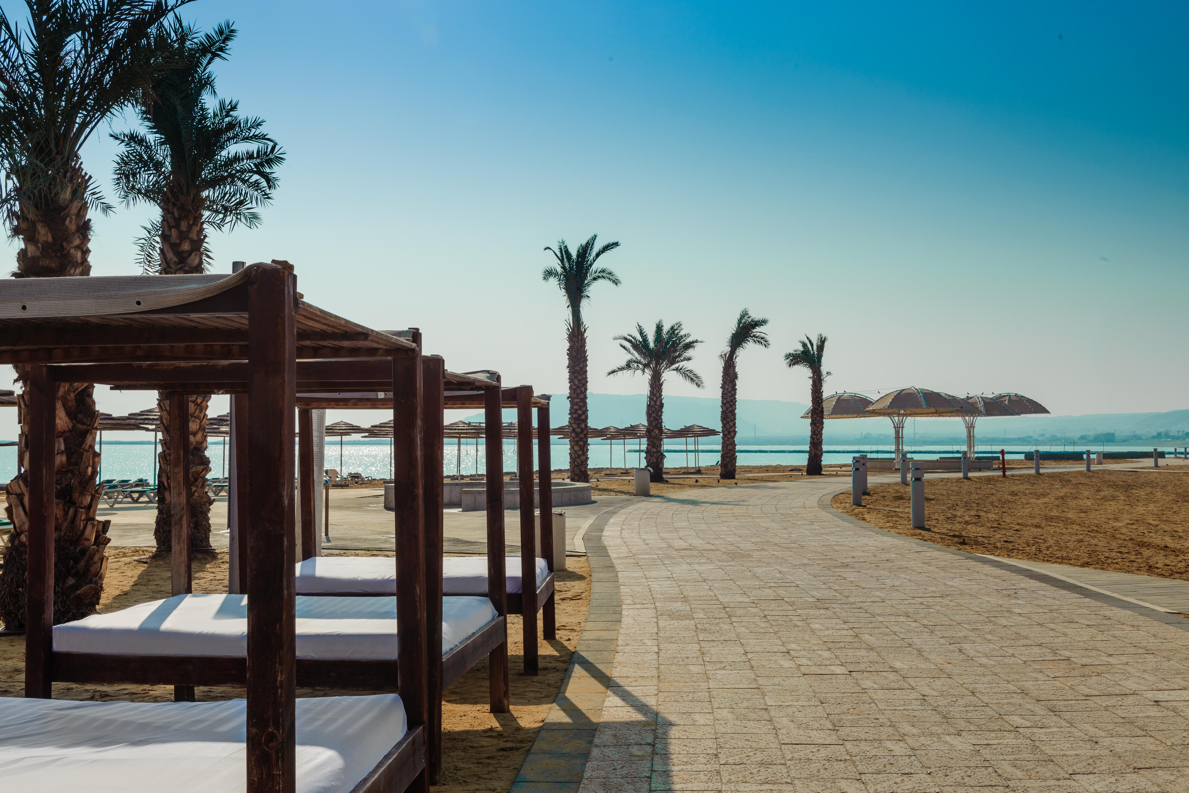 Leonardo Club Hotel Dead Sea Neve Zohar Exteriér fotografie The beach at the Kempinski Hotel, Aqaba